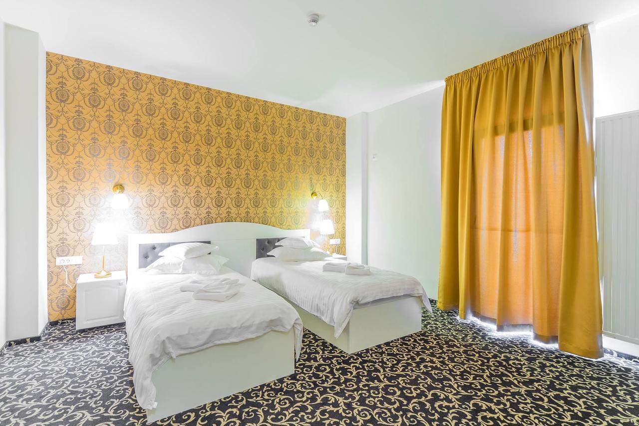 Hotel Complex Havana Tîrgu Ocna Eksteriør billede